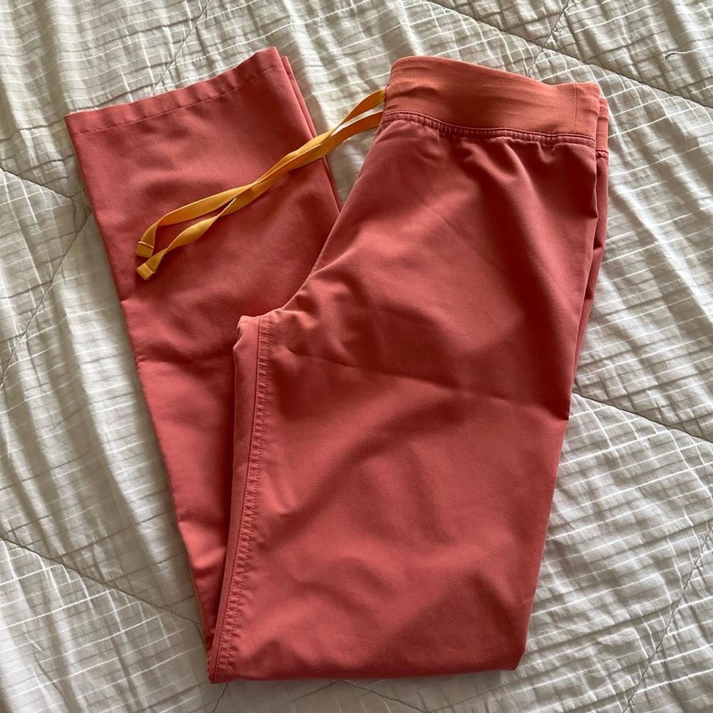 Wear Figs Coral S/T